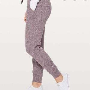 Lululemon ready to rulu jogger, size 4